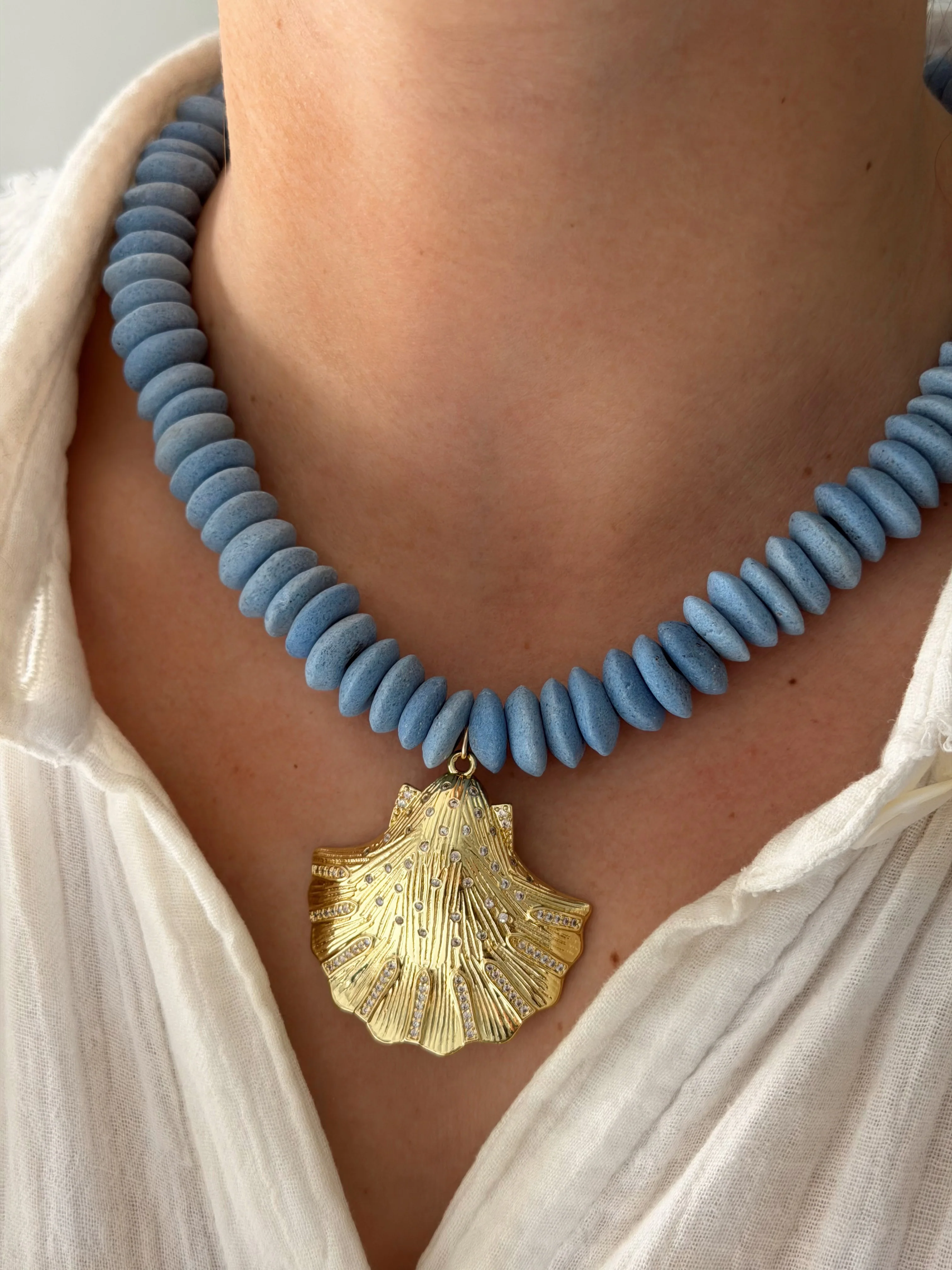 BAYSIDE DIAMOND SHELL NECKLACE