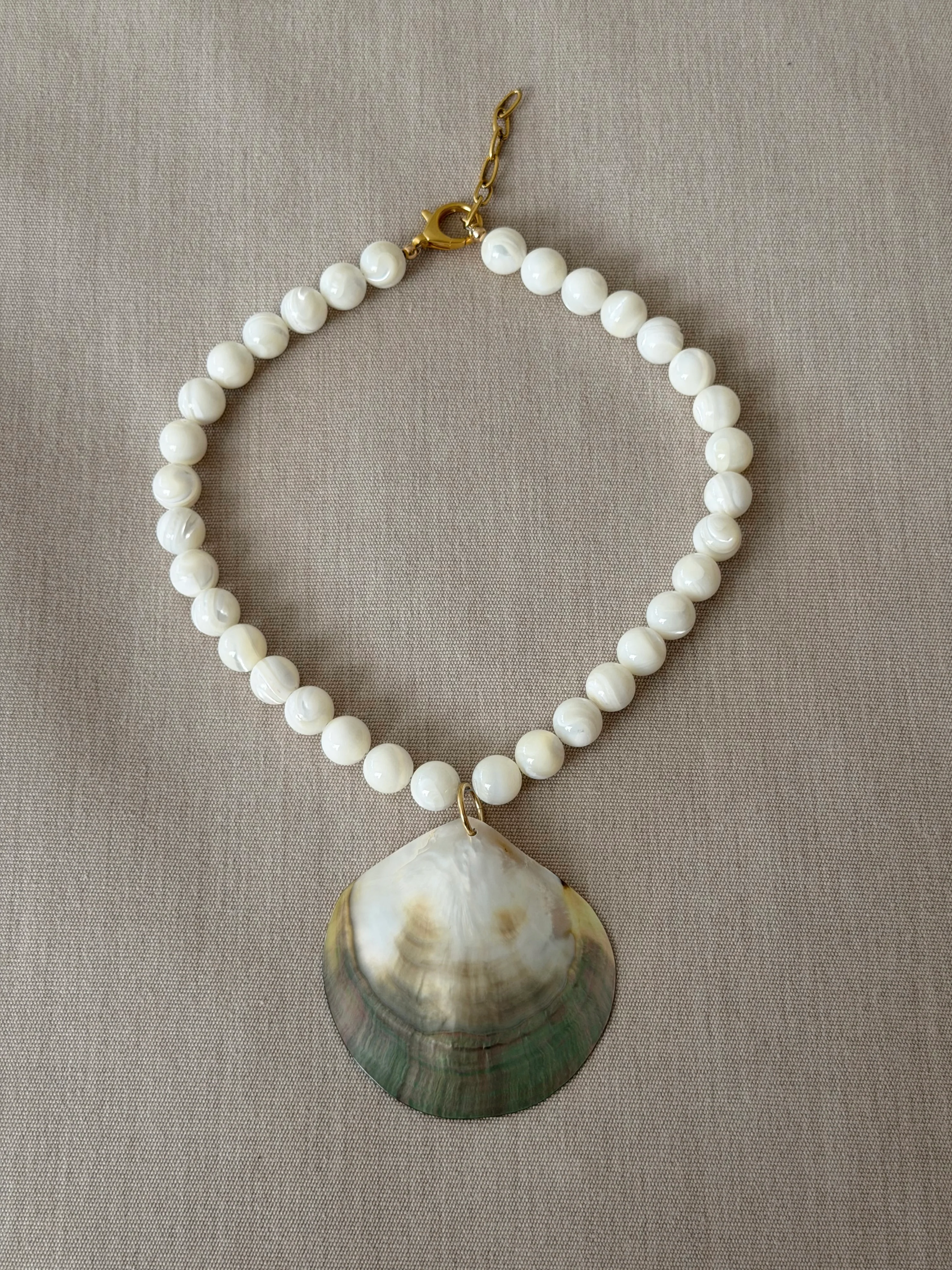 BEADED LIMESTONE BAY NECKLACE - Image 2