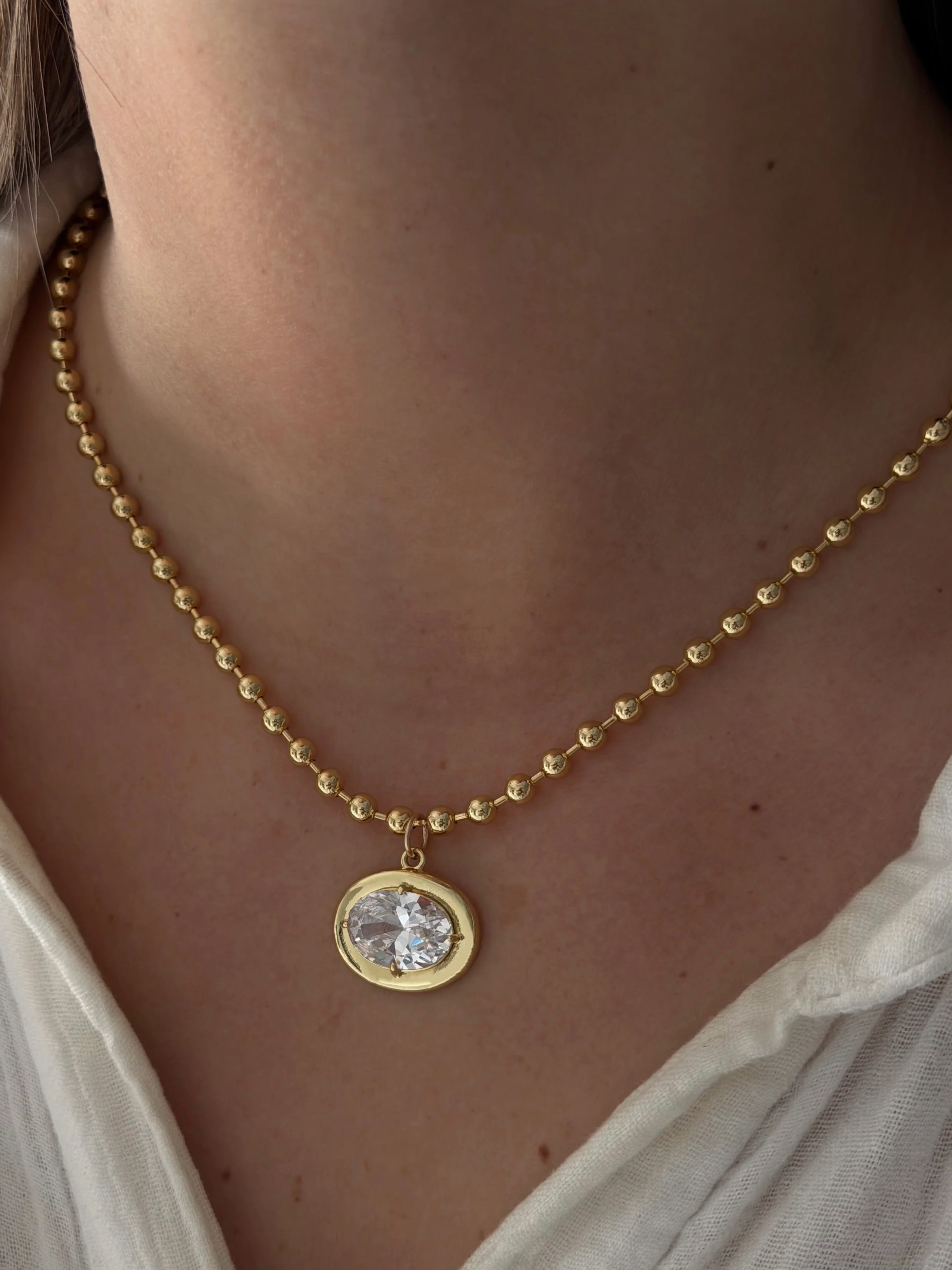 BEZEL BEVERLY NECKLACE
