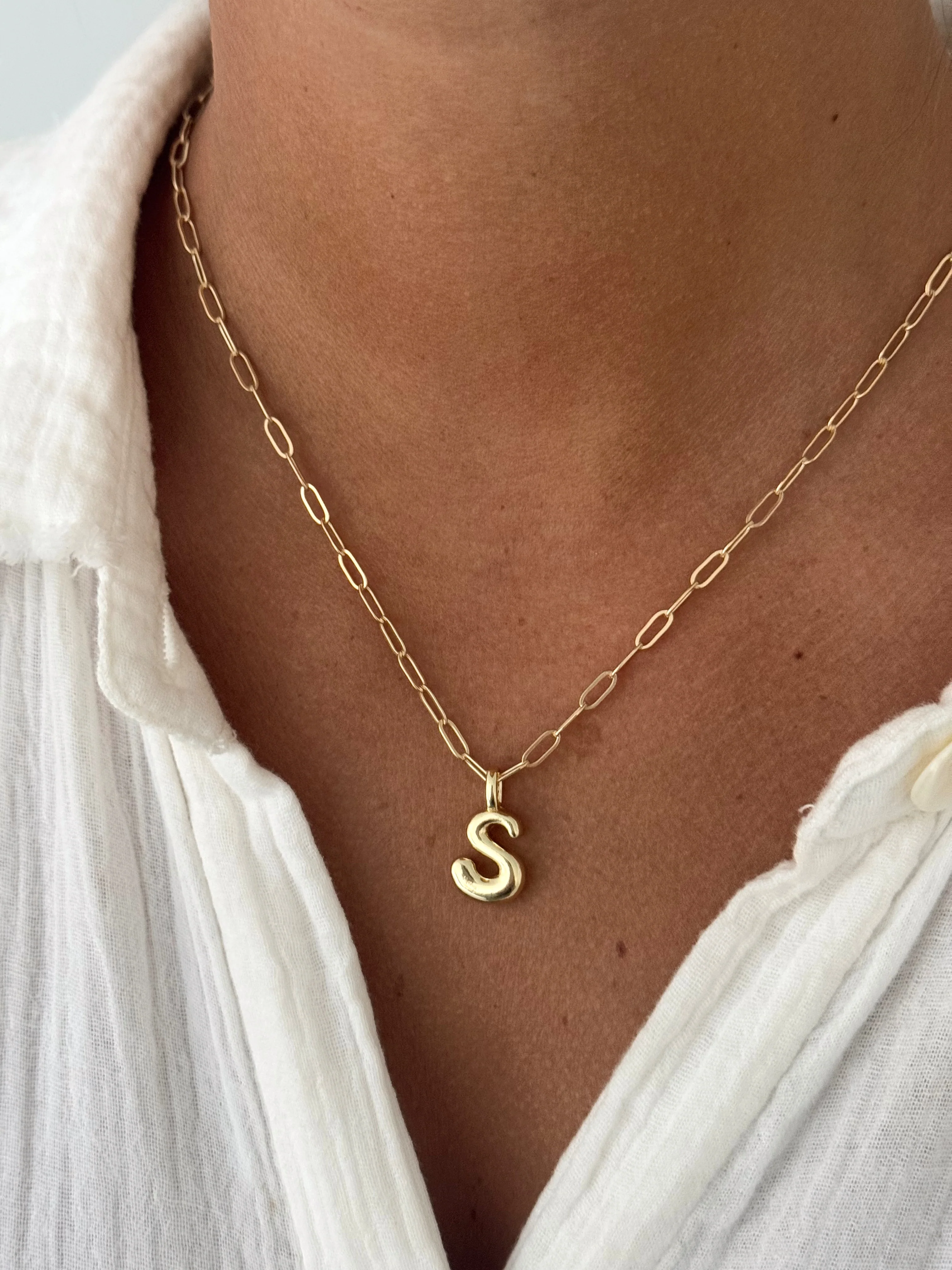 BUBBLE LETTER NECKLACE - Image 2