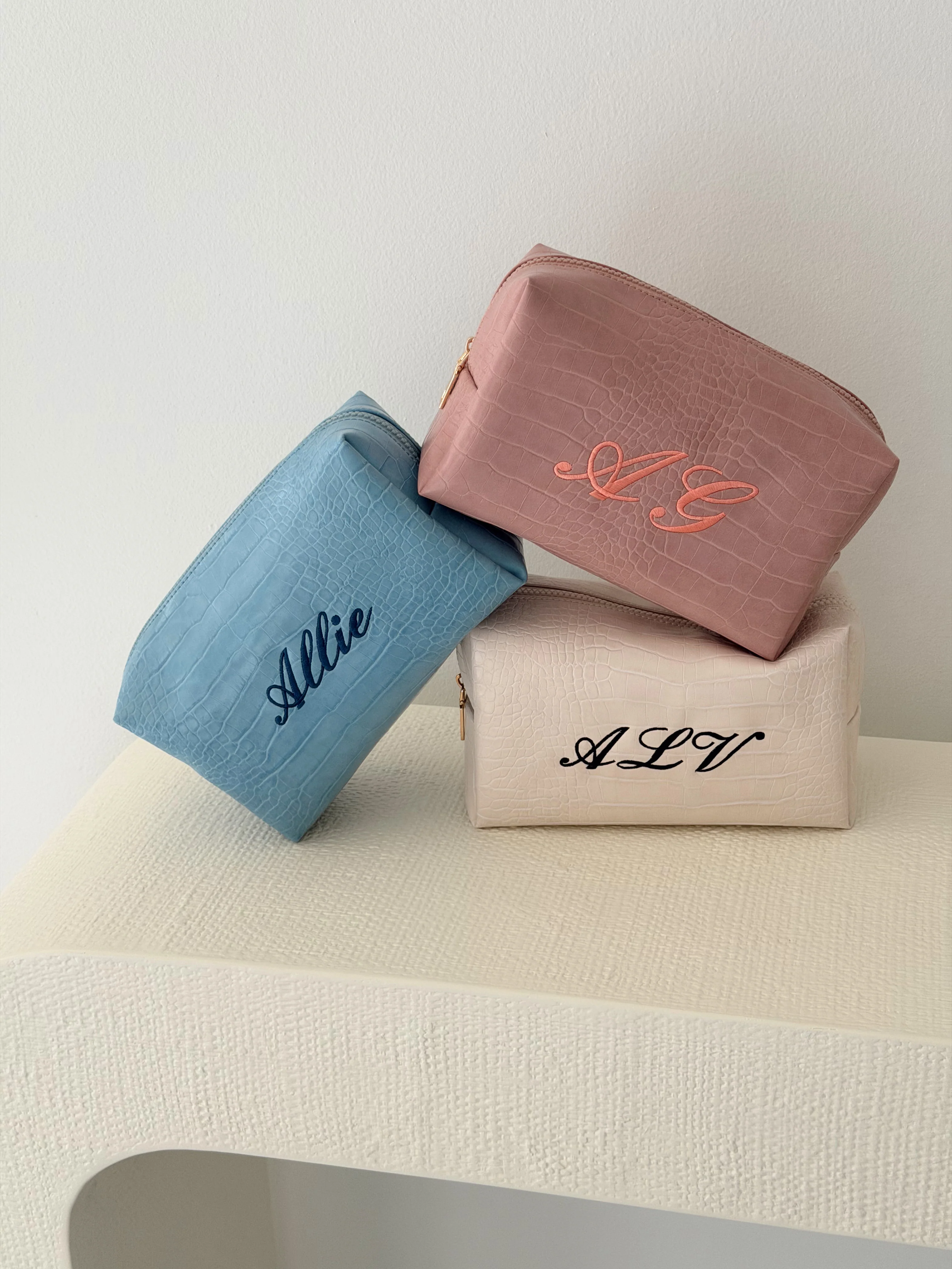EMBROIDERED CROC POUCH