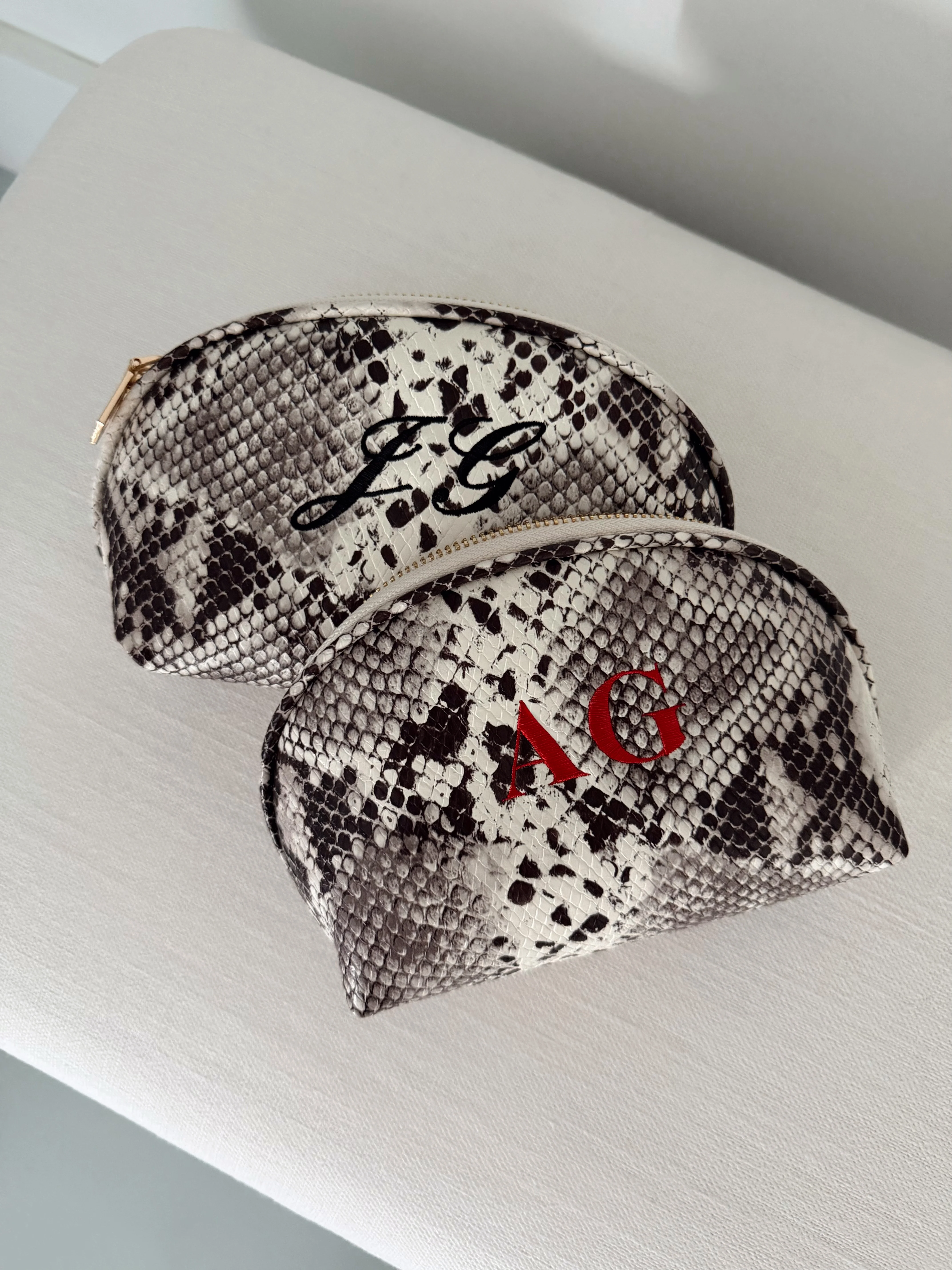 EMBROIDERED SNAKE PURSE POUCH