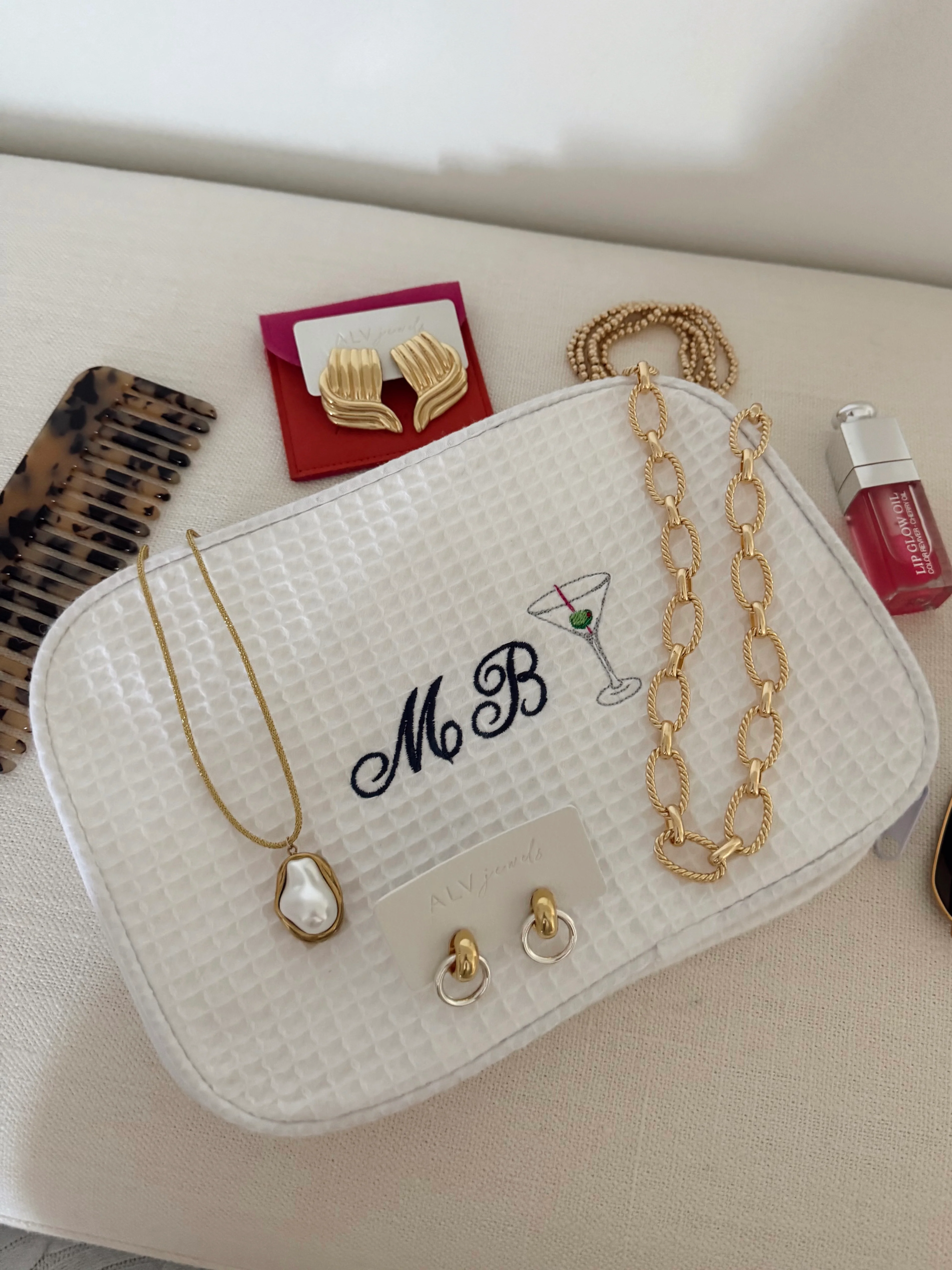 EMBROIDERED CLASSIC TOILETRY POUCH - Image 2