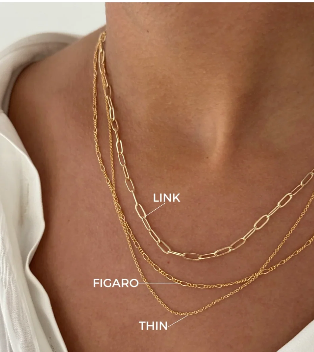 ENGRAVED ELIZABETH OVAL NECKLACE - Image 4