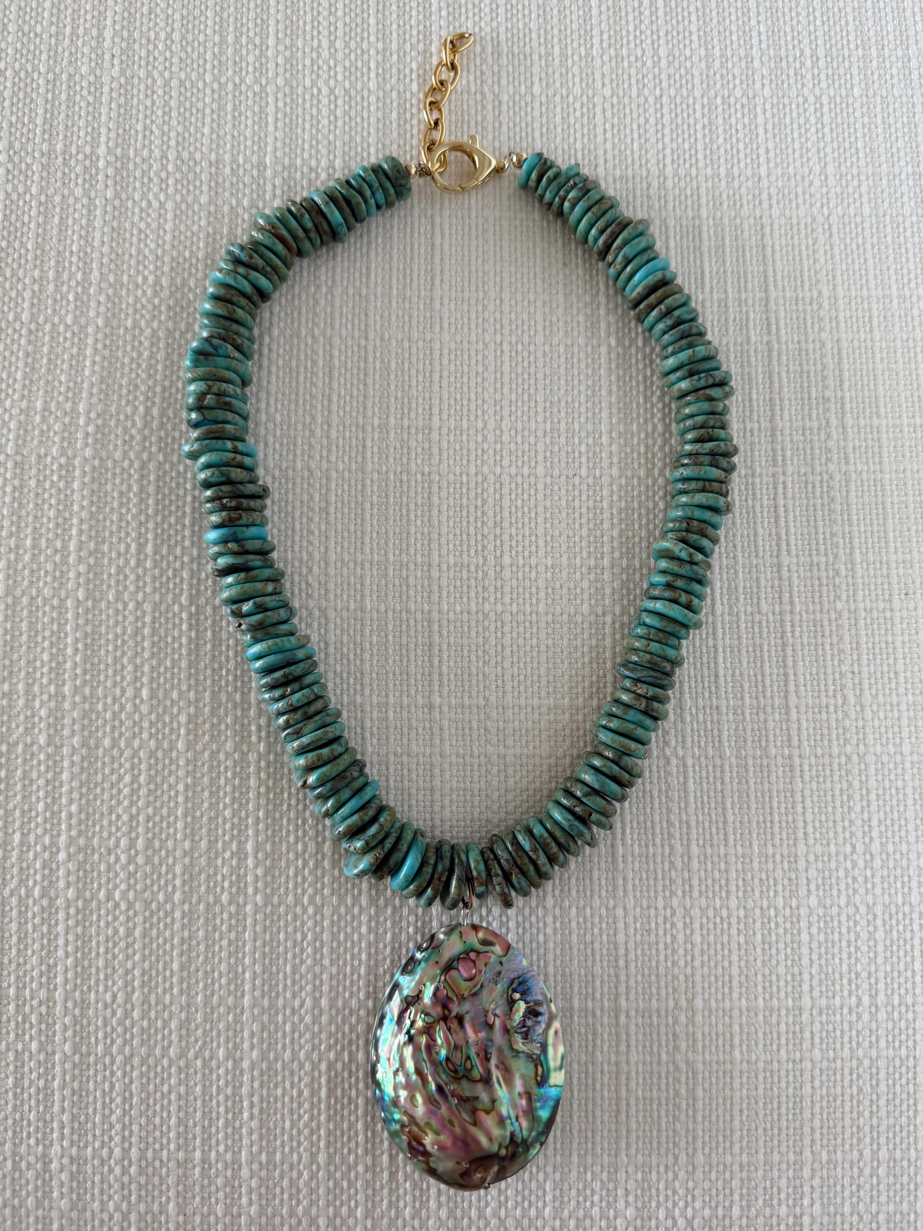GILL SHELL NECKLACE - Image 3