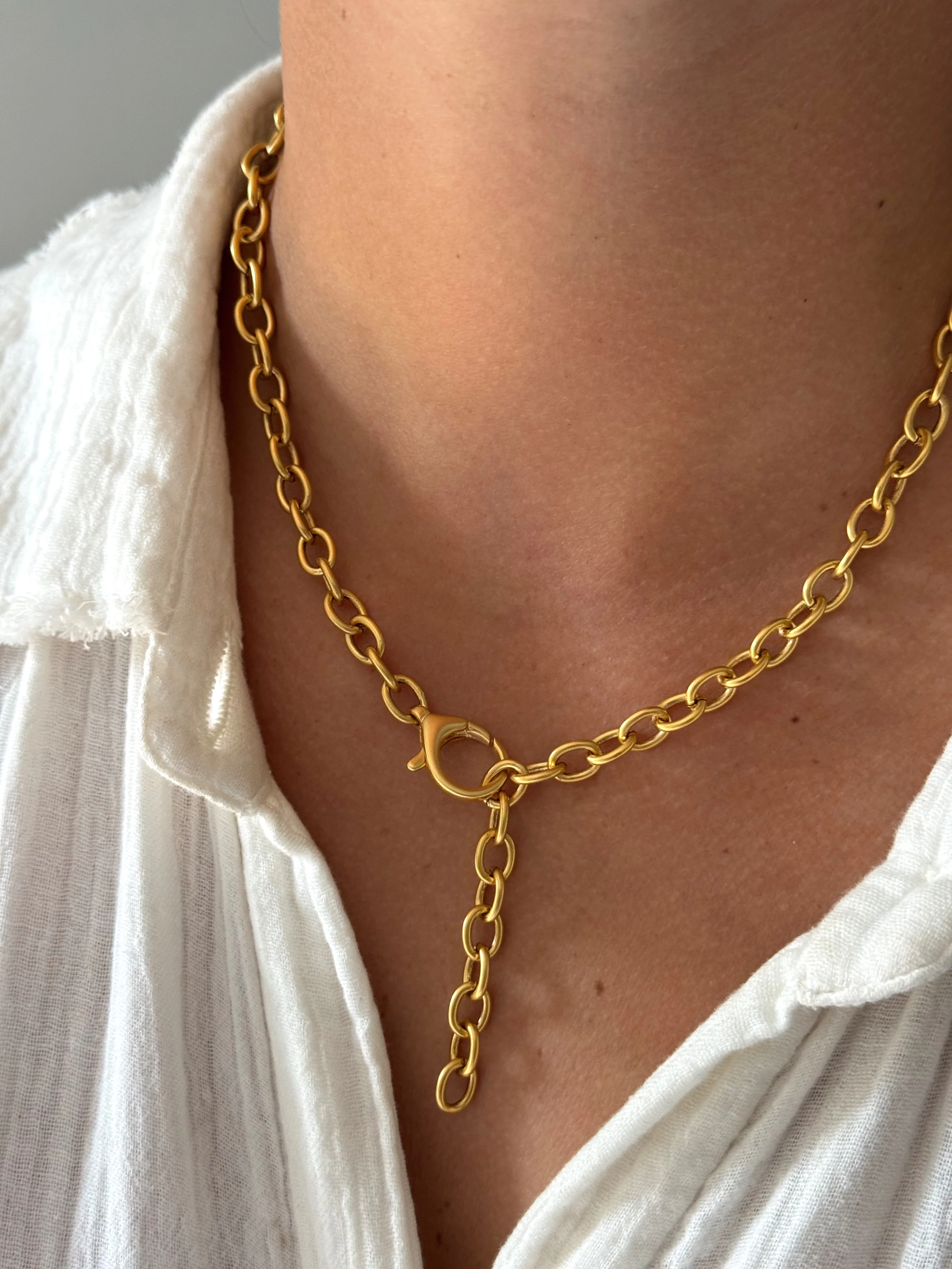 GOLD LARIAT NECKLACE