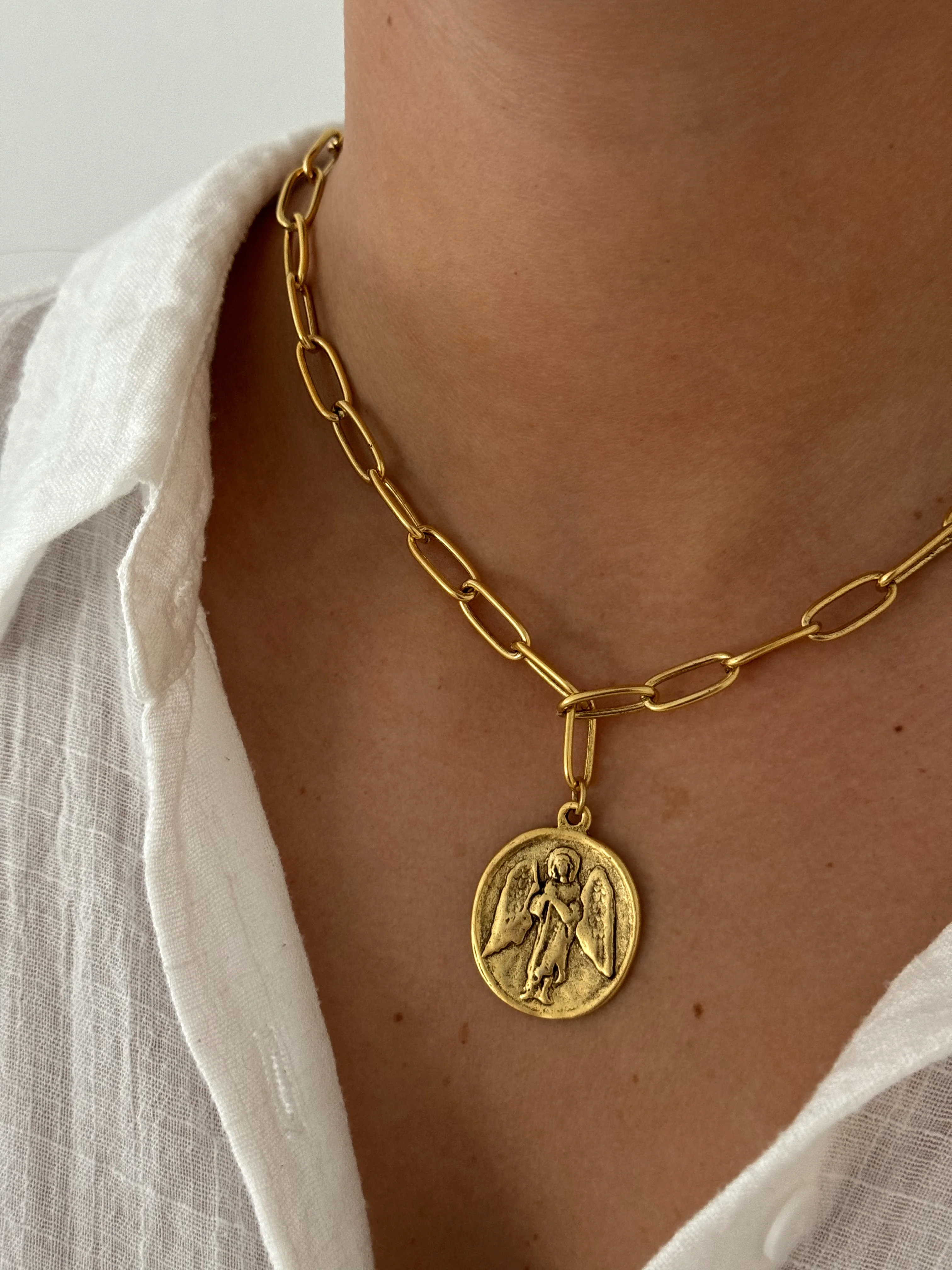 GUARDIAN ANGEL NECKLACE - Image 2