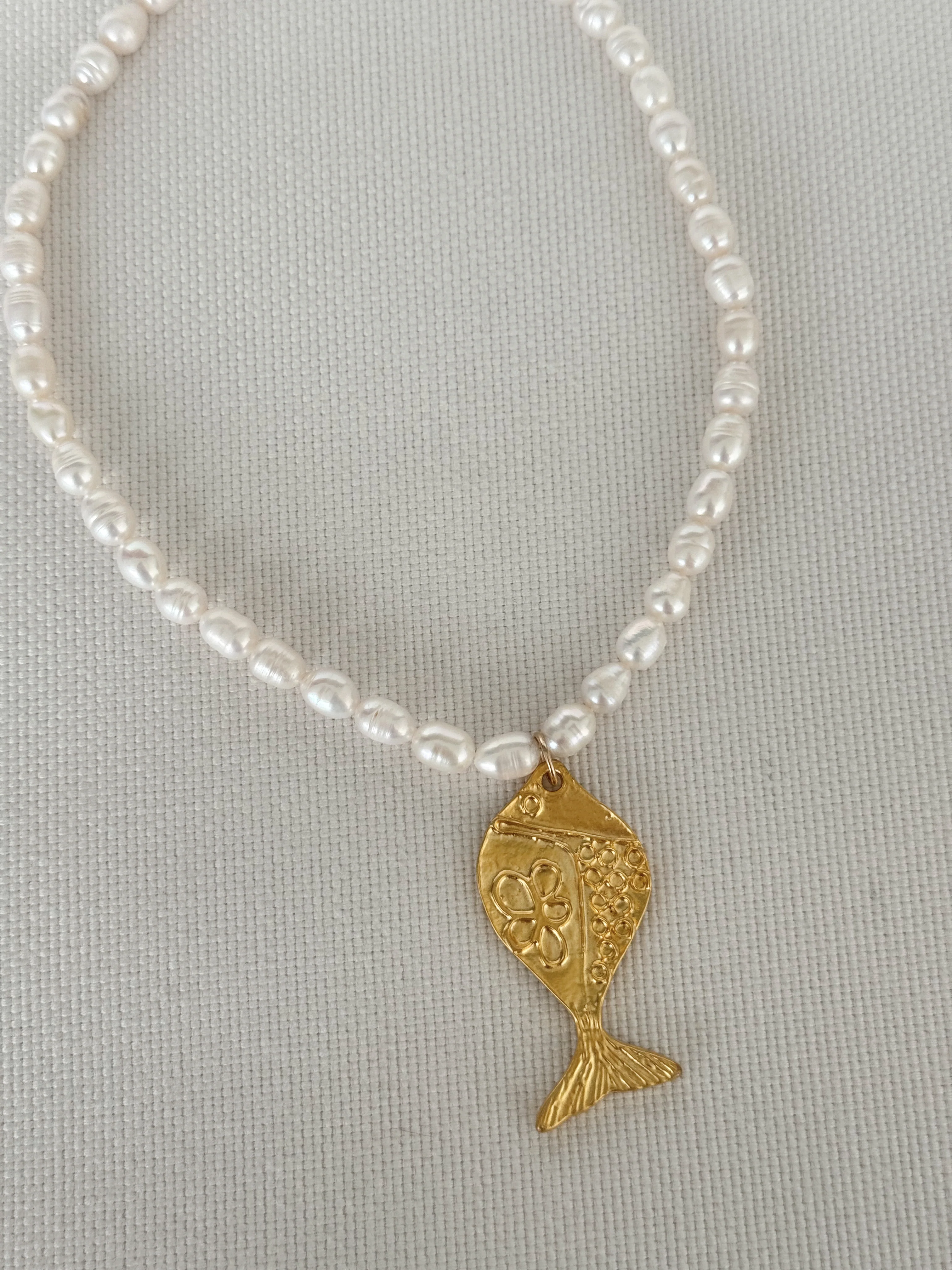 LUCKY FISH NECKLACE