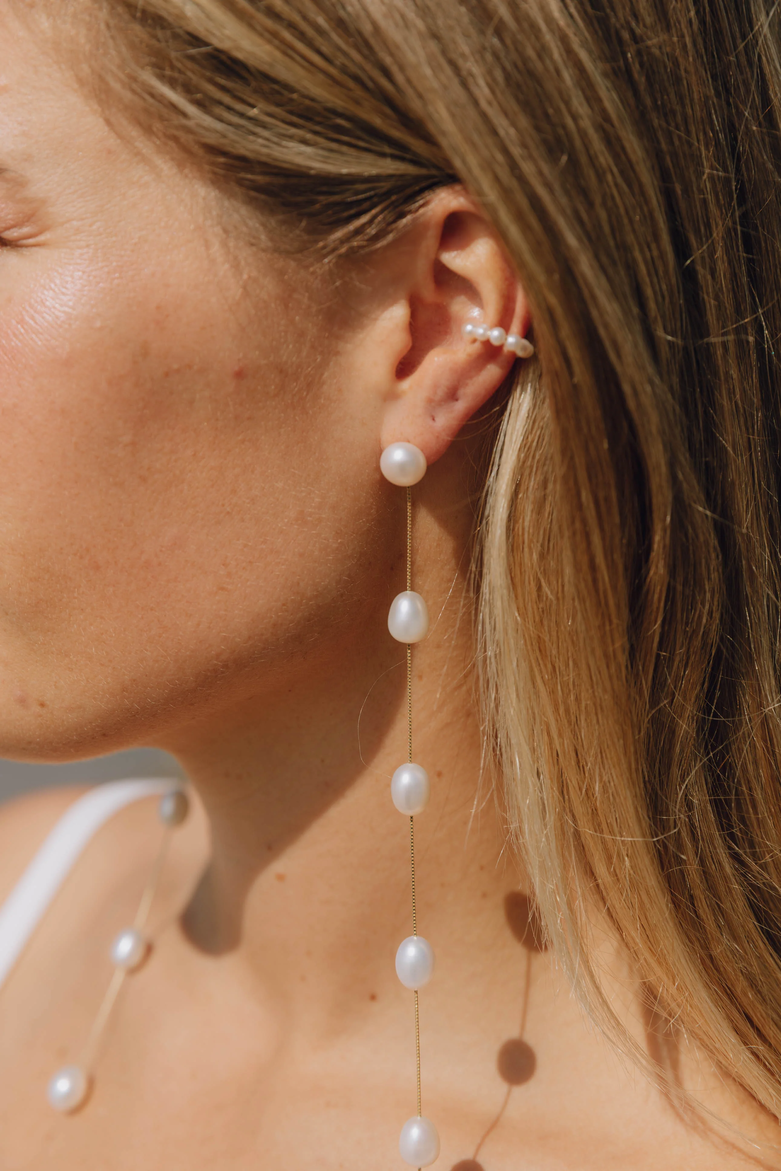 MALIBU PEARL DROP EARRINGS - Image 5