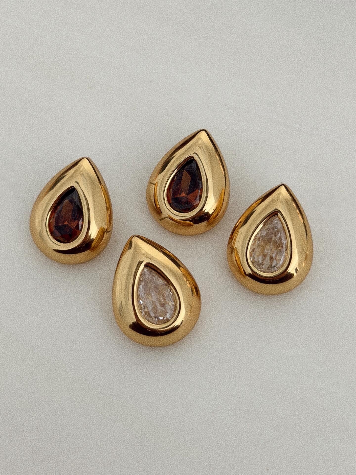 TRIBECA TEARDROP STUDS