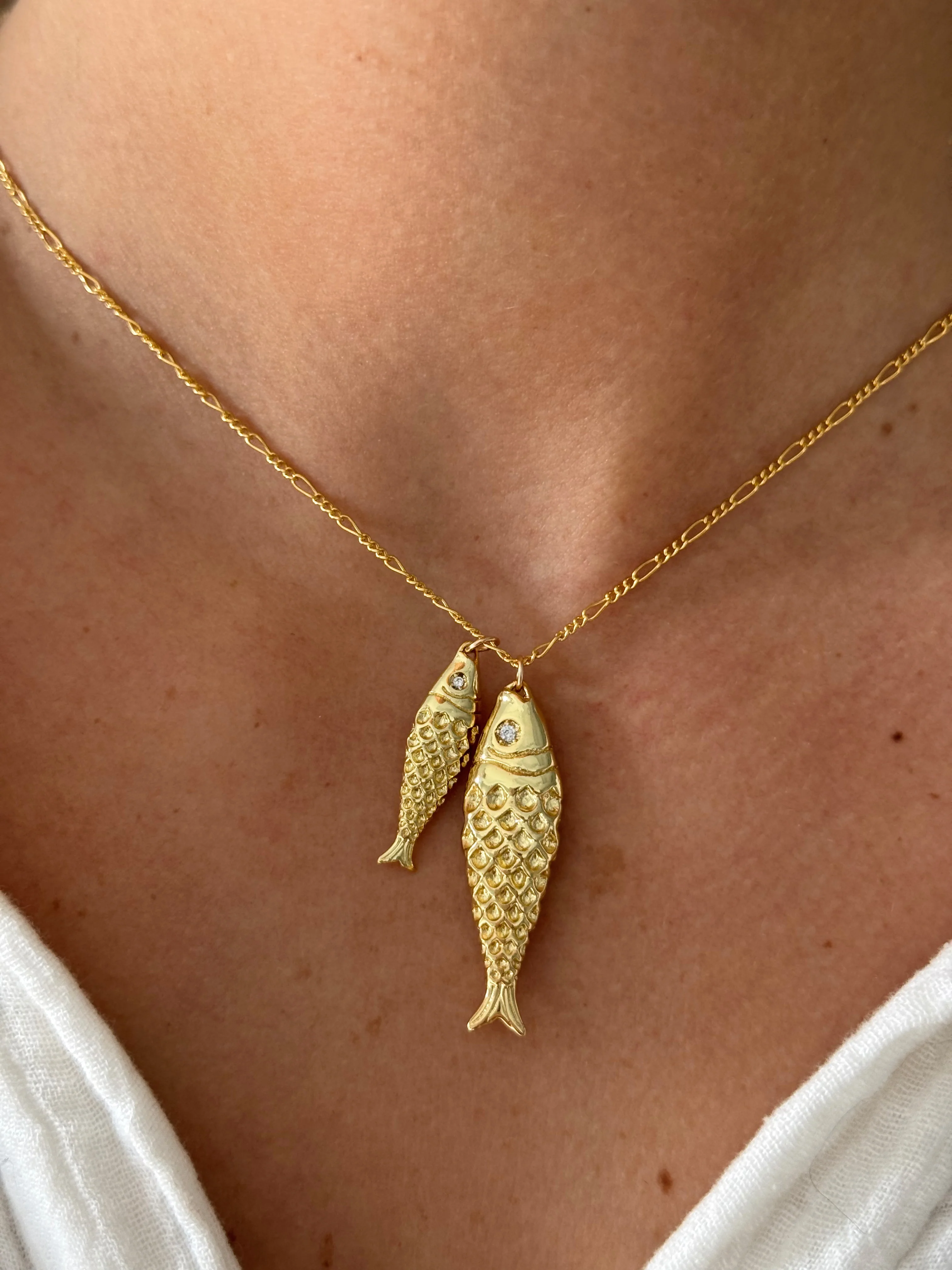 TWIN FISH NECKLACE - Image 2